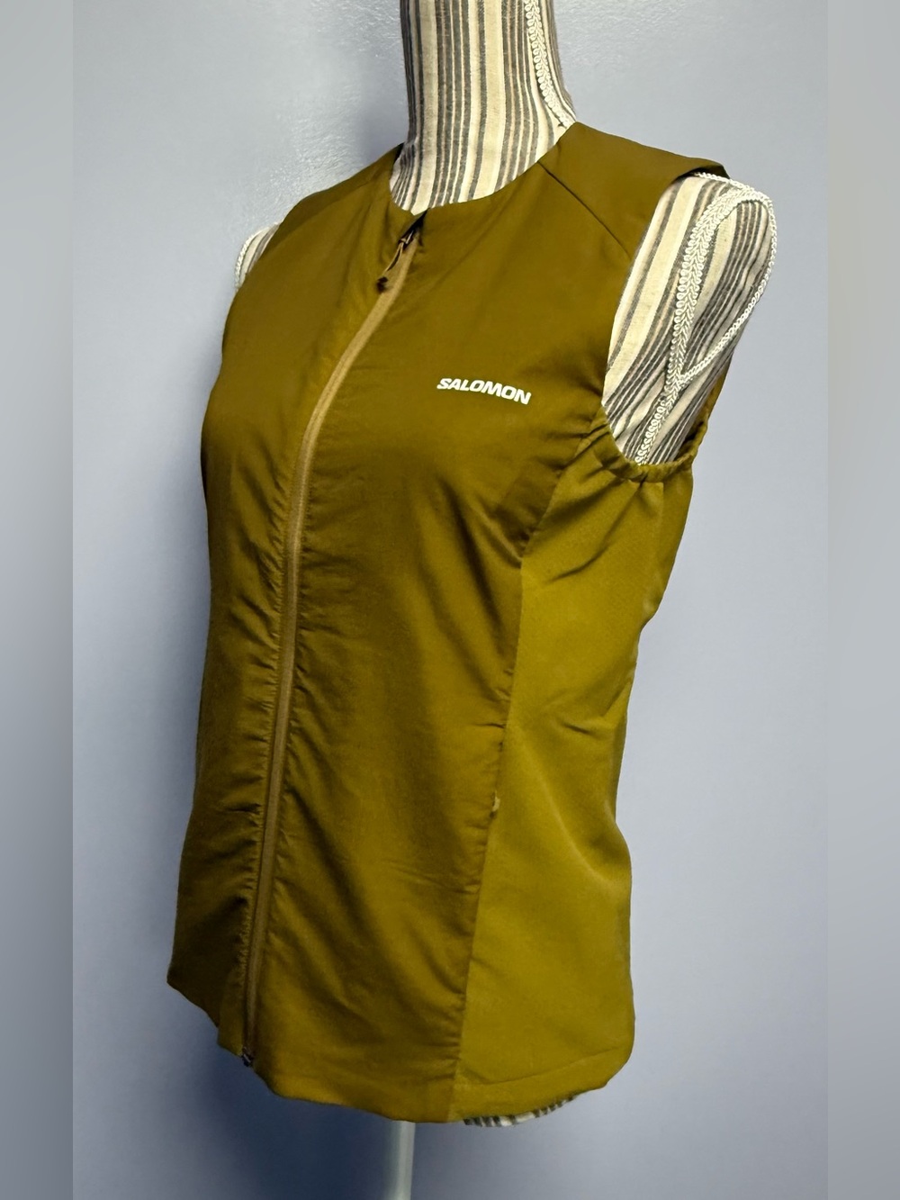 NWT Salomon mountain flex hybrid Olive Green Full-Zip Women's Performance vestXS